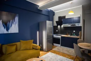 Cozy 1-bedroom renovated apt at the city center - Image 5