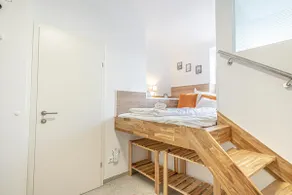 Near Krems Station | Private Room w/ AC, WIFI, TV - Image 2