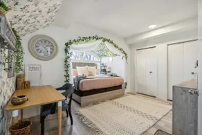 DT 5BR House | 2 Suites, Sleeps 15 | AC - Image 2
