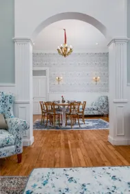 Saray Suliman Historic Palace-Style Apt 1970s - Image 3
