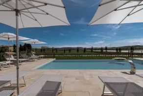 Modern luxury oasis with spa, pool and jacuzzi - Image 2
