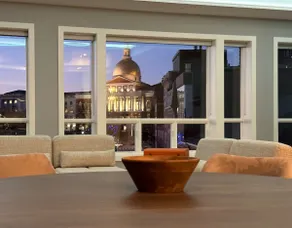 Penthouse luxury suite. Huge great room. 3 beds. - Image 5