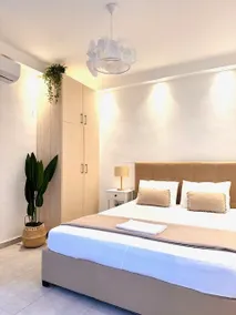 Blue Marine Luxury Apartment - Image 4