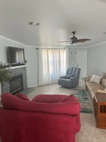 Salty's Seaside Retreat - Image 3