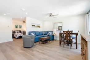 Pelican Luxury Loft at WaterWay Place - Image 3