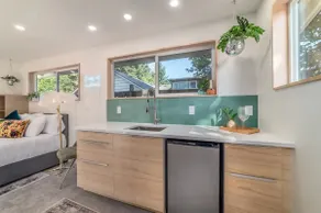 Fair Oaks Studio Guesthouse - Image 2