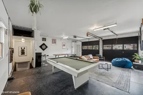 Walk to Town, Beach, Game Room, Firepit Stay - Image 2