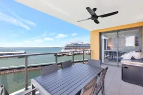 Serenity Short Stays - Deja Blue - at Darwin Waterfront - Image 3
