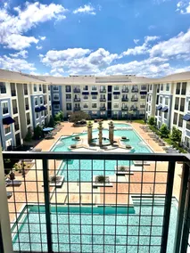 Apartment in the Heart of Frisco - Image 4