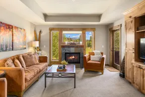 Suncadia golf view condo w/ seasonal pool/hot tub! - Image 2