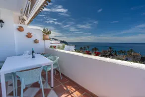 Real View Beach Front - Image 3