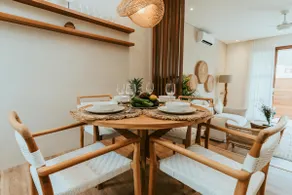 5mins Walk to Pererenan Beach, Skylight Bathtub - Image 5