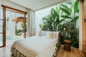 5mins Walk to Pererenan Beach, Skylight Bathtub - Image 4