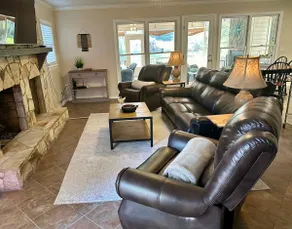 Relaxing Waterfront/Lakeside Getaway - Image 4