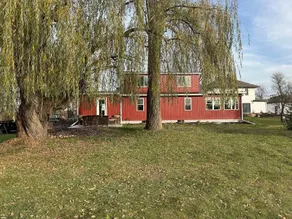 Broken Willow Bungalow - Image 3