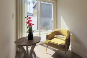 Insta-Worthy Modernistic 4B4B Suite - Image 3