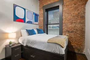 1BR Heart of D/T, near Aquarium, Whisky Distillery - Image 2