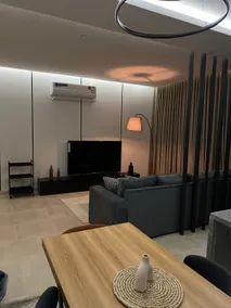2BR | Modern Style w/ Full Kitchen & Self Entry - Image 2