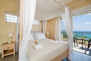 The Seaside Villa - Image 3
