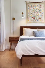 Centrally located, cozy, quiet, upscale studio apt - Image 4