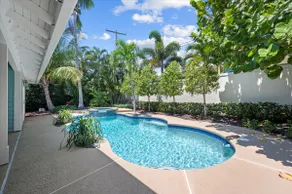 Pool House 1/2 Mile From Downtown Stuart - Image 3