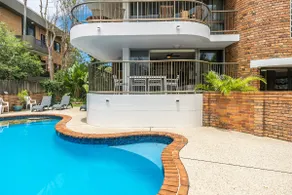 Baydream Clarkes Beach with ocean glimpses & pool - Image 4