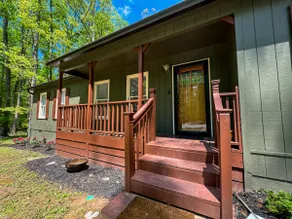 Atlanta Secluded Gem - Image 5