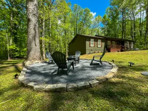 Atlanta Secluded Gem - Image 2