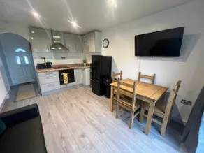 Mulberry Holiday Home - Image 4