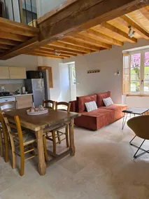 Cottage at the foot of the hill - Image 2