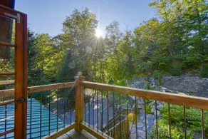 Grenville Gem: Luxury Chalet,Pool & Jacuzzi Oasis - Image 5