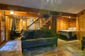 Grenville Gem: Luxury Chalet,Pool & Jacuzzi Oasis - Image 3
