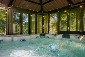 Grenville Gem: Luxury Chalet,Pool & Jacuzzi Oasis - Image 4