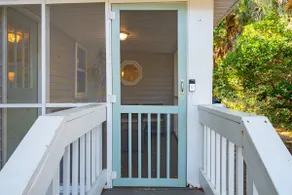 One block from the beach - Image 4