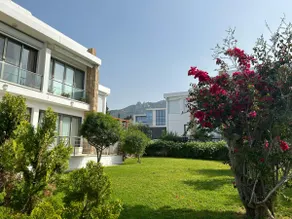 Kyrenia Zeytinlik 2+1 Pool Site with Large Terrace - Image 4