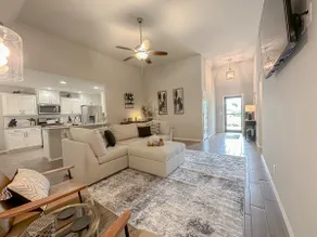 Minutes from downtown Tulsa - Image 5