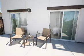Ny moderne to-værelses lejlighed i Sonoma Valley med private gårdhave - Image 3