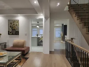 Cozy Stay at the Heart Of Richmond Hill - Image 5