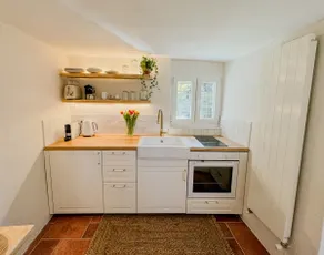 Cosy Rustic house | Views | Free Parking | BBQ - Image 3