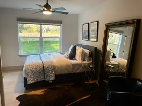 Montgomery Cottage in Wine Country - Image 3