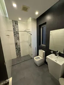 Modern 1BR | Janabiyah Bahrain | Gym Access - Image 4