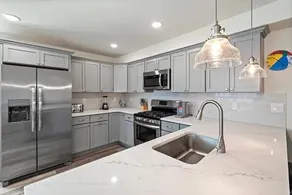 Beach Ball Bliss 1.5 blocks from beach, 3 BR 2.5ba - Image 3