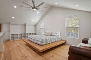 Loft w/ King Beds – 2 Blocks from Main Street - Image 5