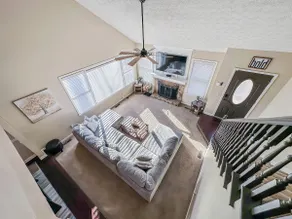 Cozy Family-sized house. Pet Friendly! - Image 4