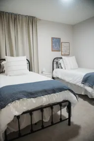 Delightful Avondale Home - Image 4