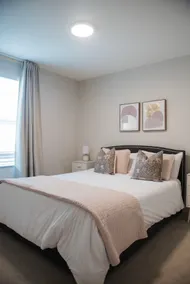 Delightful Avondale Home - Image 3