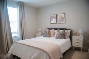 Delightful Avondale Home - Image 5