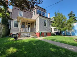 4-Bed McMansion Marvel! - Image 2