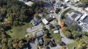 Cozy Renovated Bungalow — Walk Downtown! - Image 3