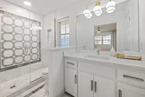 No compromises! Beautiful Reno with everything! - Image 4
